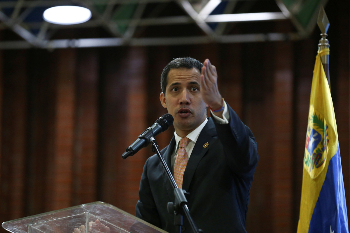 El Salvador orders expulsion of all Venezuelan diplomats