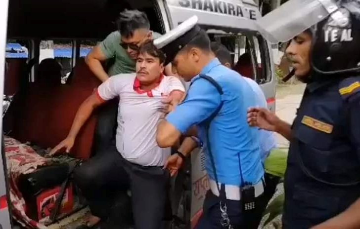 शाहीलाई आक्रमण गर्ने पक्राउ