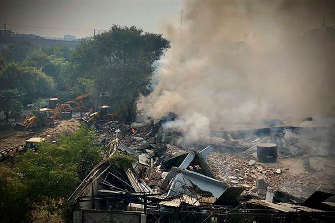 14 injured, 1 firefighter trapped inside factory fire in Indian capital
