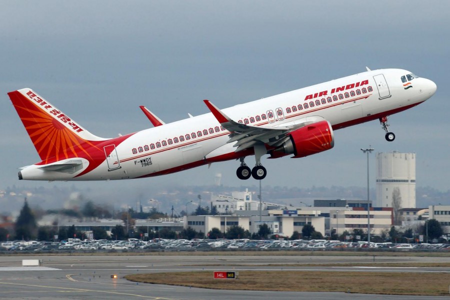 India plans sale of debt-laden national carrier Air India