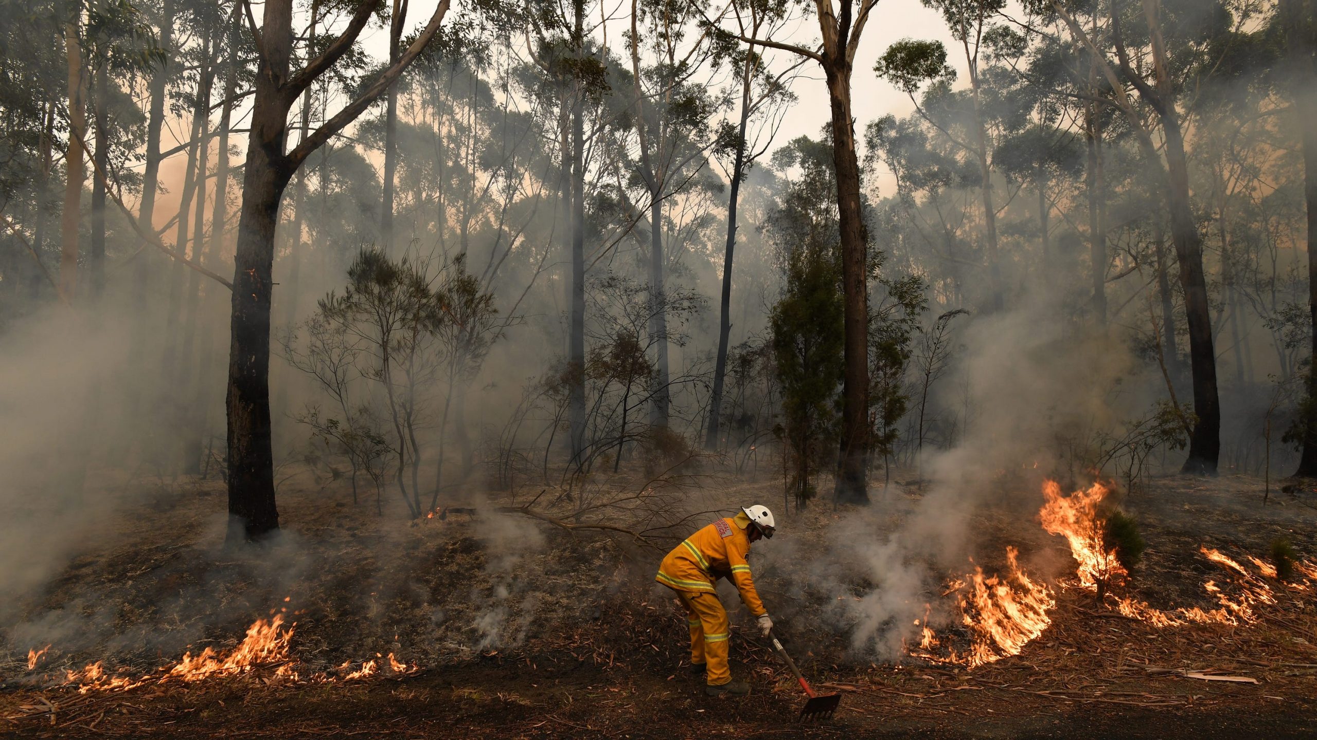 Australian bushfire death toll rises to 27: PM