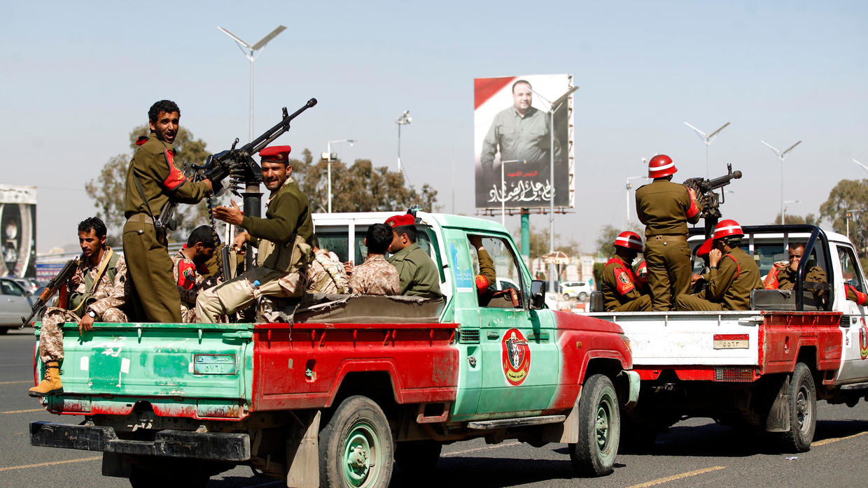 Yemen missile attack kills at least 70 soldiers: sources