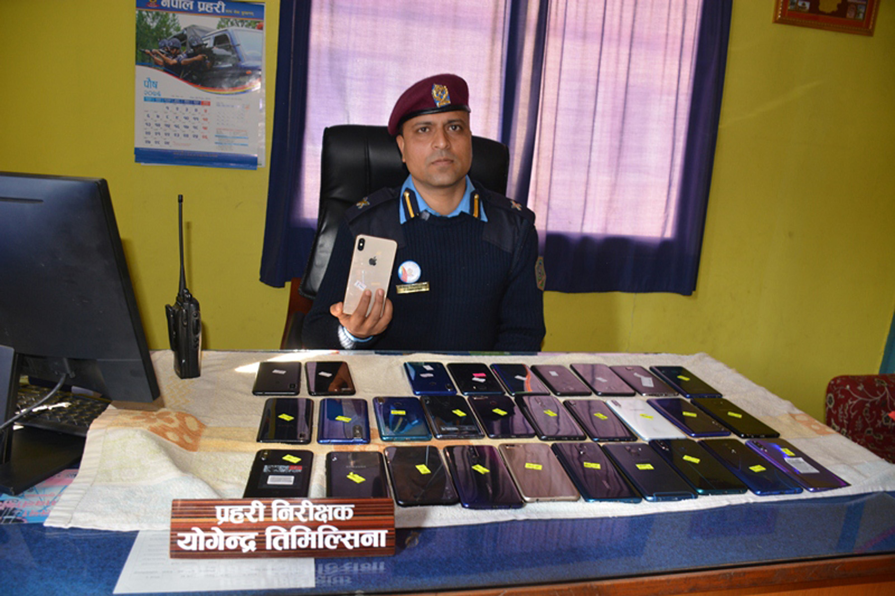 राजश्व छली गरी ल्याइएका ३० थान मोबाइल बरामद