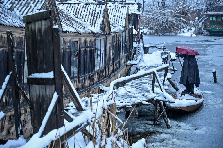 62 killed, 53 injured as avalanches hit Pakistan-controlled Kashmir
