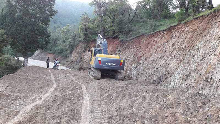 सडक सञ्जालले जोडियो चितवनको कापे गाउँ