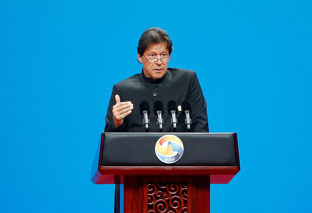 Pakistan parliament passes law limiting age, tenure of army chief