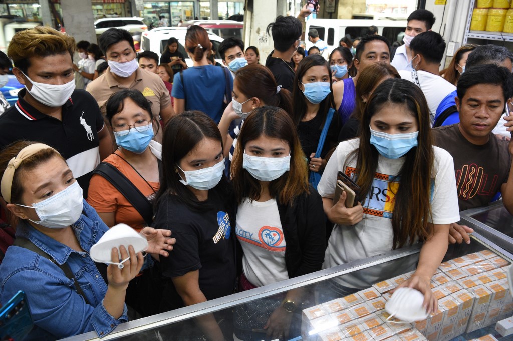 Philippines reports first virus death outside China
