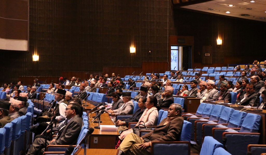 प्रतिनिधिसभा बैठकः असङ्गठित क्षेत्रका श्रमिकले कहिले सामाजिक सुरक्षा पाउने ?