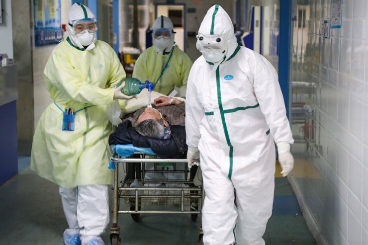 Japanese with suspected coronavirus infection dies in China