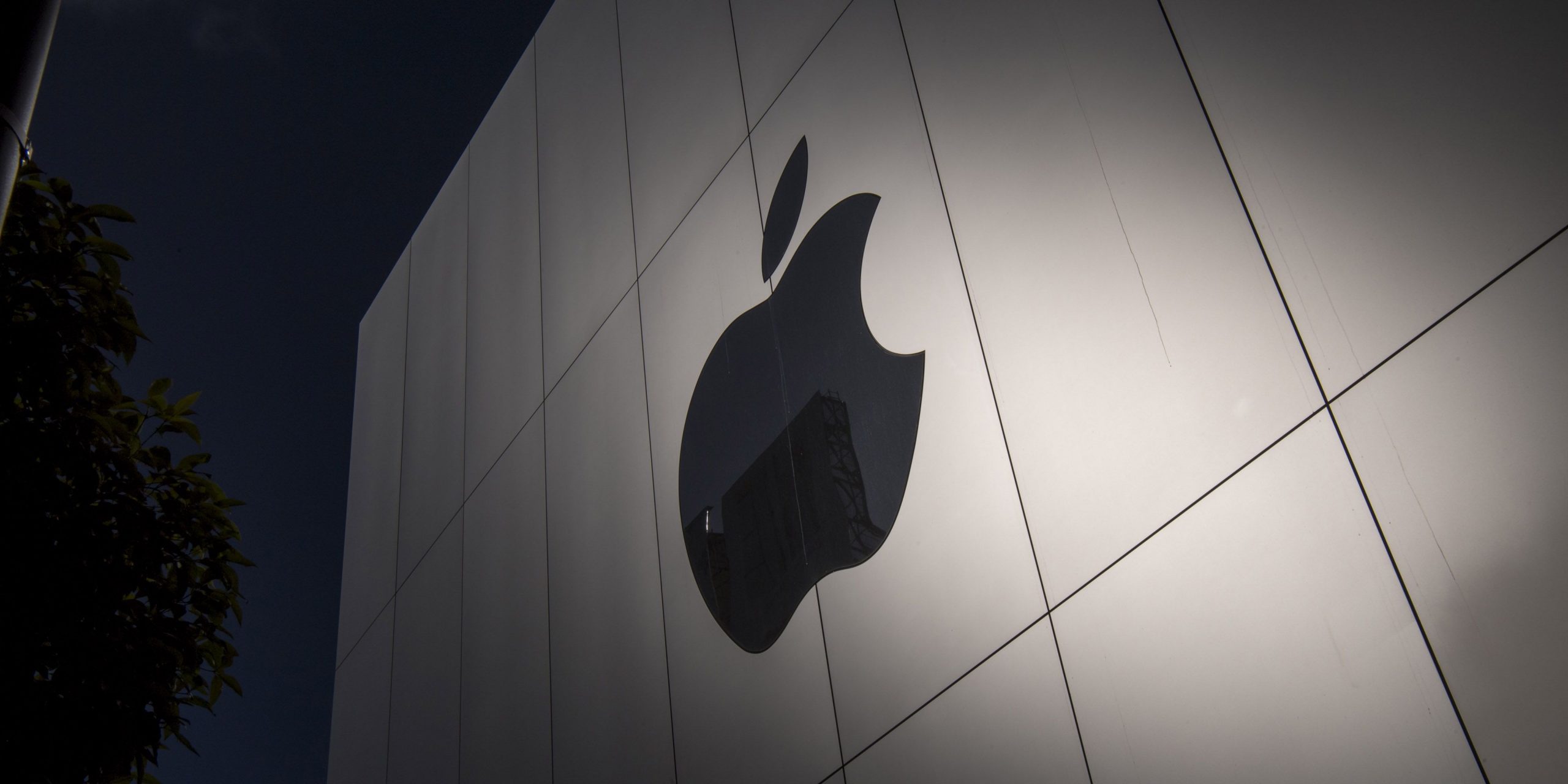 Last of Apple’s 42 stores in China reopen