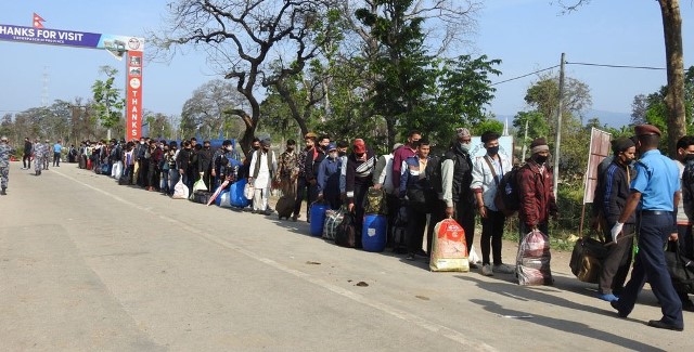 पश्चिमी सीमा नाकाबाट भित्रिए एक हजार