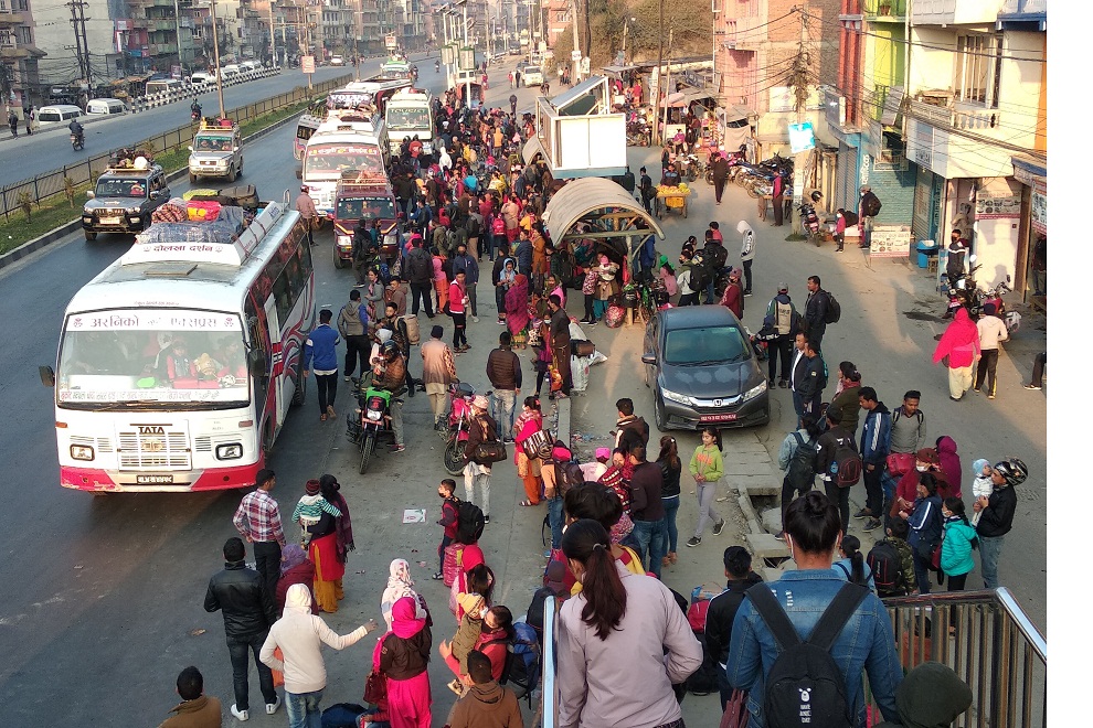कोरोना कहर : चैत ६ पछि झण्डै पाँच लाखले छाडे राजधानी