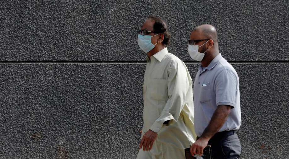 Pakistan’s COVID-19 tally surpasses 2,700