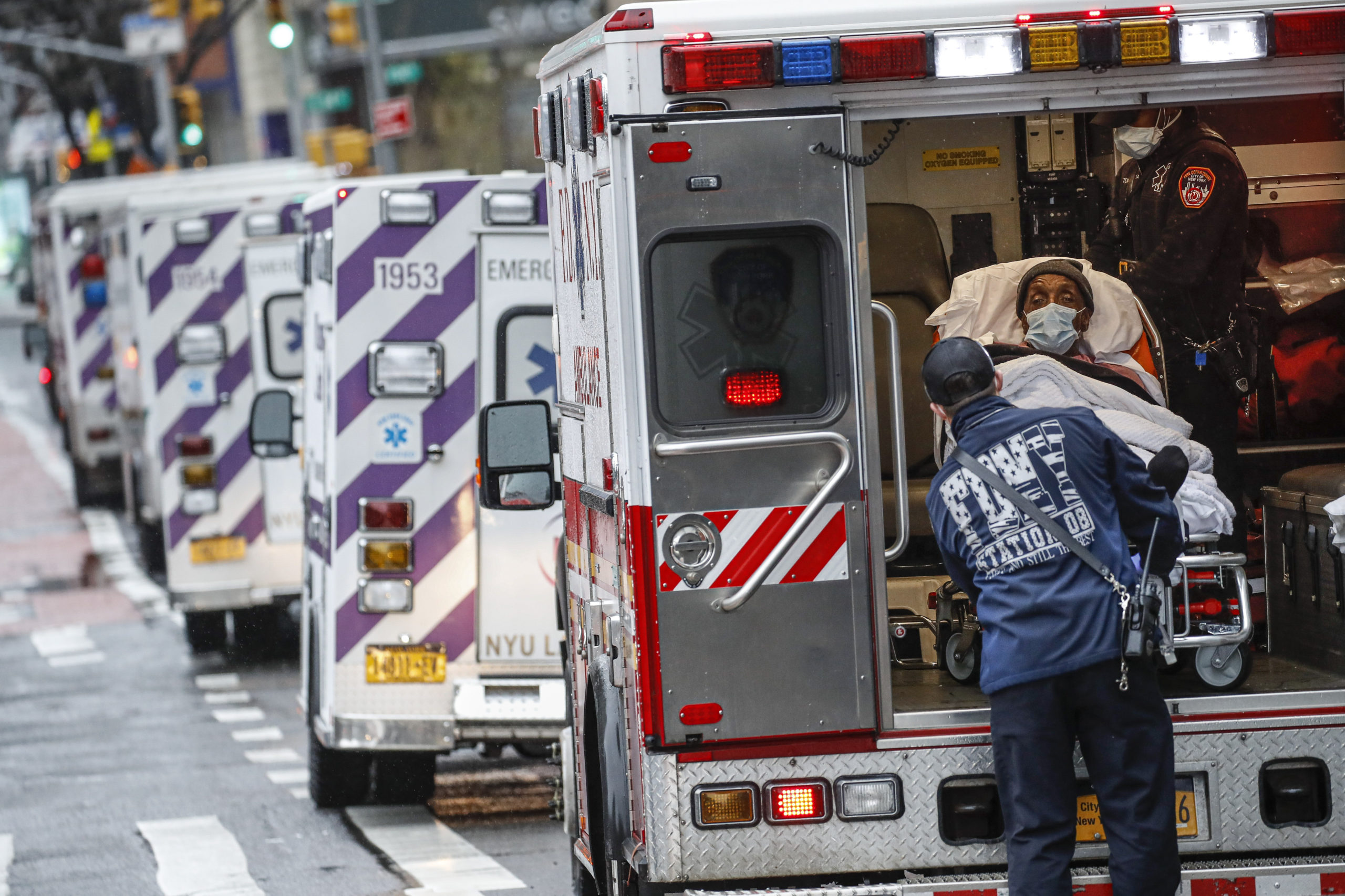 US virus cases hit a million as Germans wear masks in shops