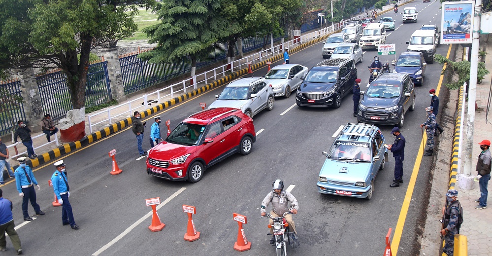 सवारी पास दुरुपयोग गर्नेलाई कारवाही