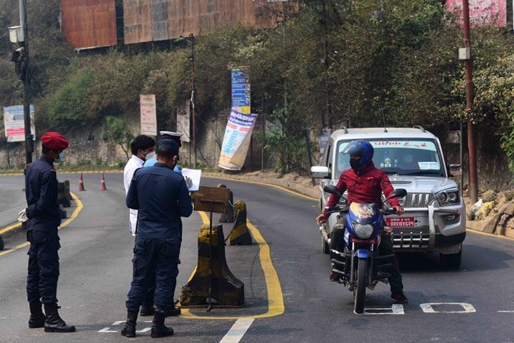 अत्यावश्यक कामबाहेक काठमाडौँ उपत्यका प्रवेश निषेध