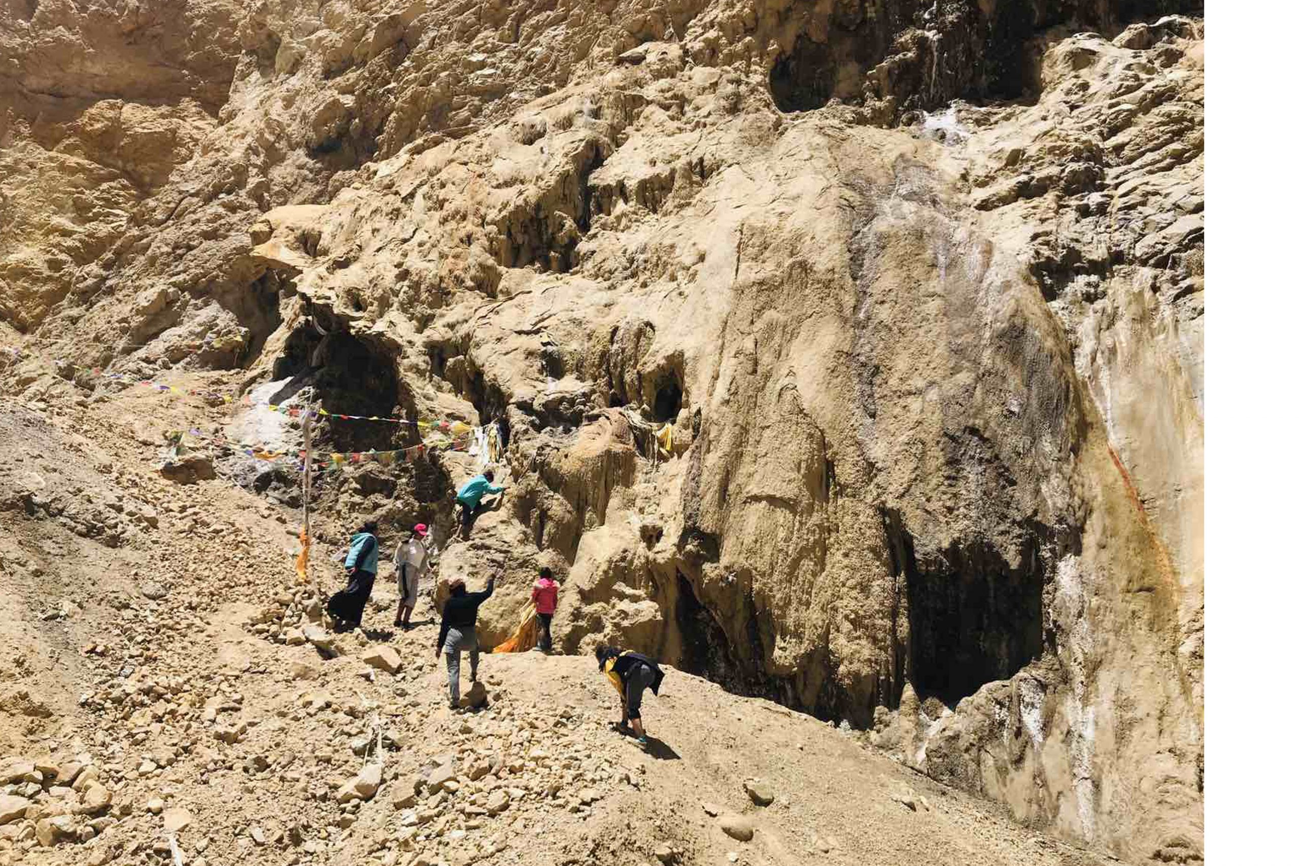 मुस्ताङ्गमा अवस्थित नुन खानी