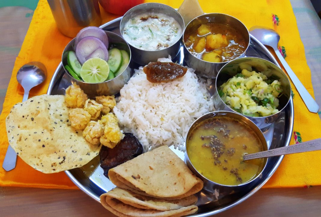 कोरोना सङ्क्रमितलाई निःशुल्क पौष्टिक खाना