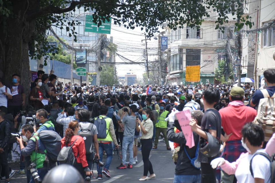 भीड बढ्दा जोखिमको थप खतरा