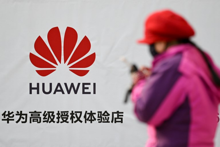 Huawei overtakes Samsung as top smartphone seller: industry tracker