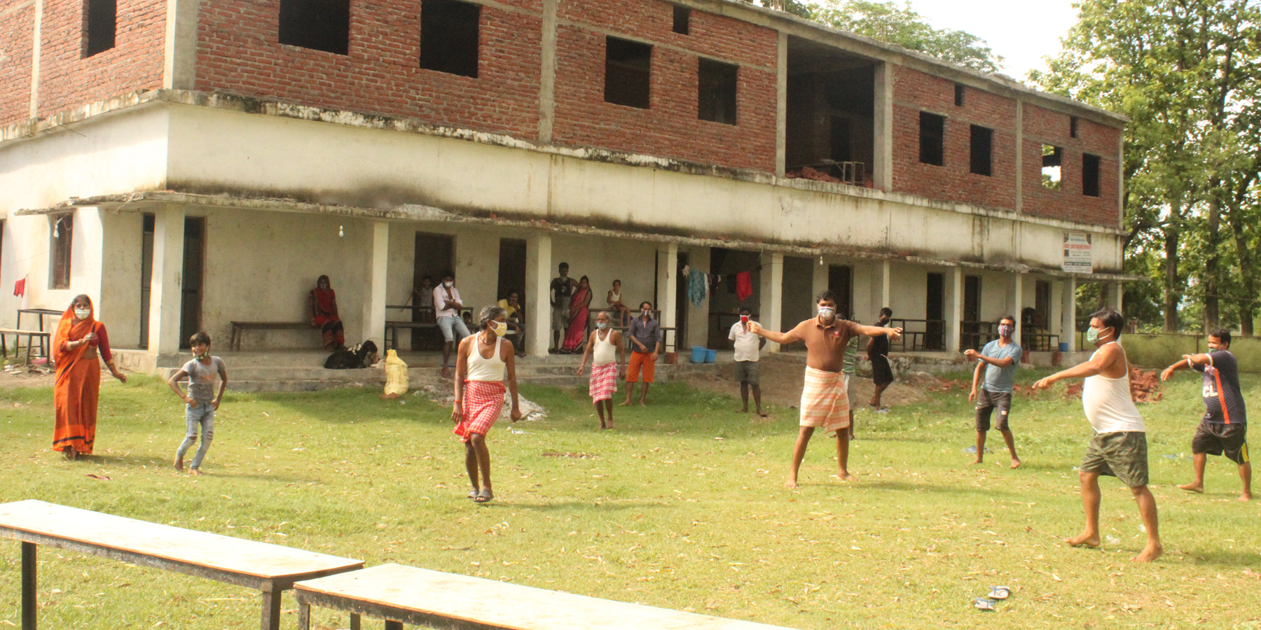 कोरोना सङ्क्रमित नाच्दै