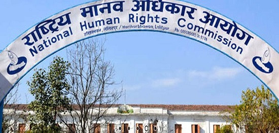 स्वास्थ्यकर्मीमाथि दुव्र्यवहार गर्नेलाई कारबाही माग