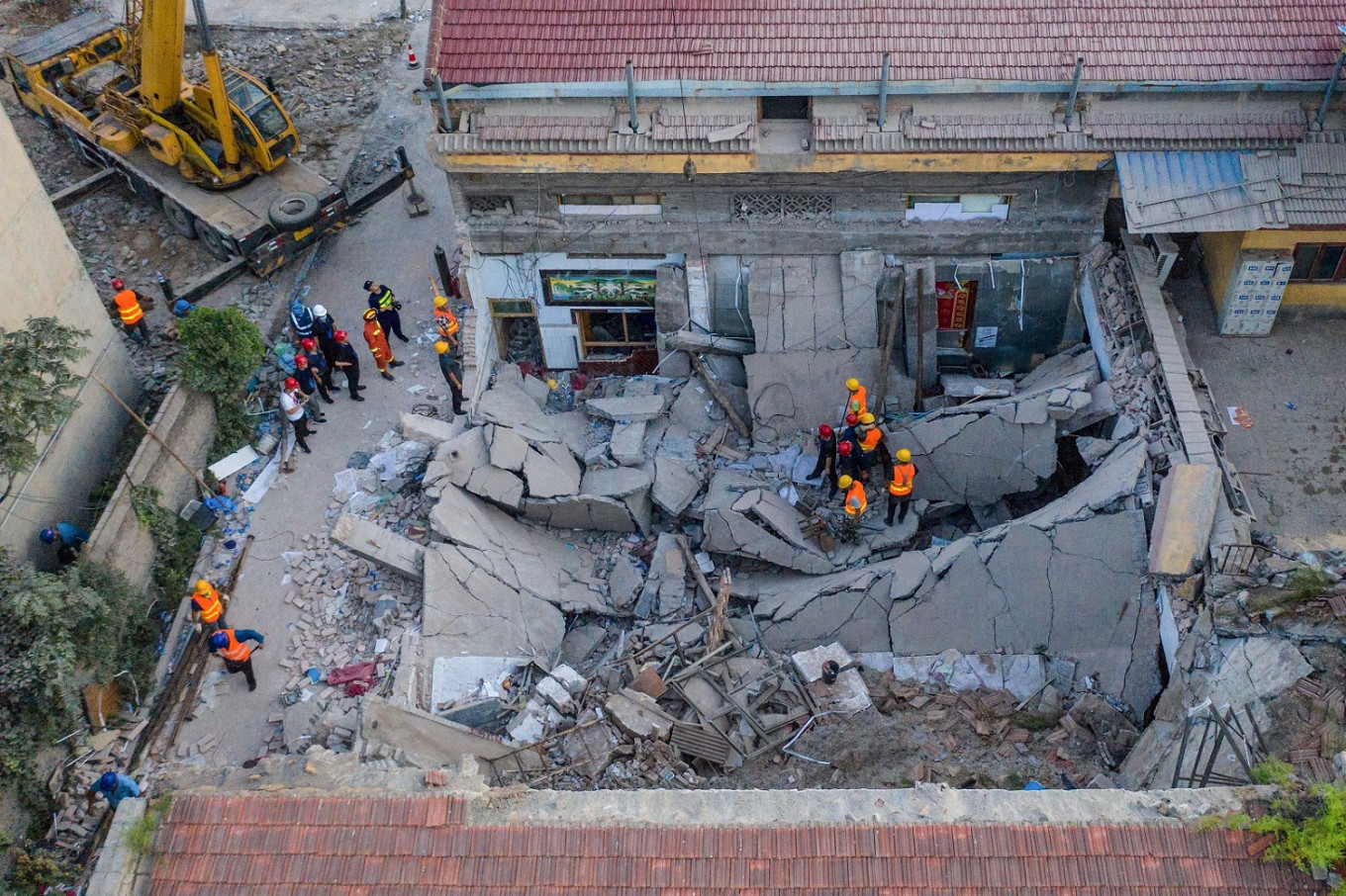 Death toll in China restaurant collapse climbs to 29