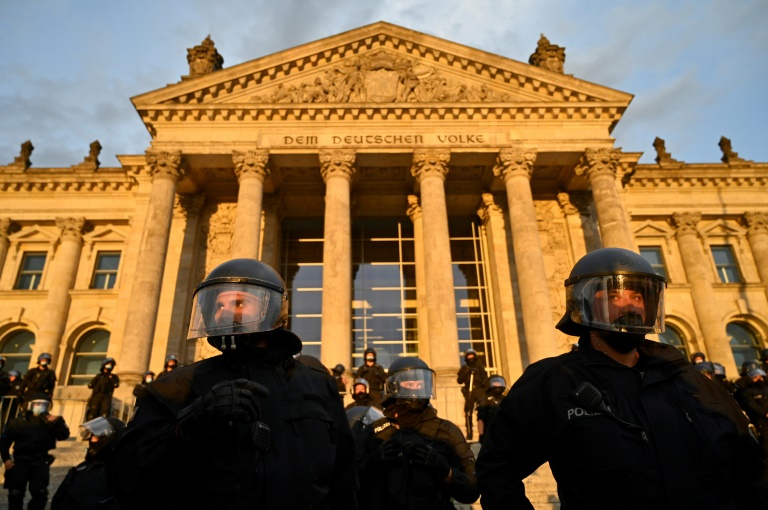 German govt condemns ‘unacceptable’ behaviour of anti-corona protesters