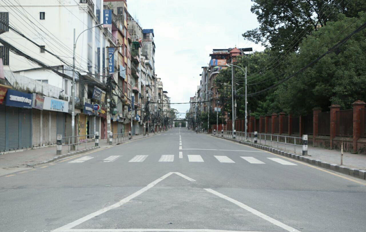जारी निषेधाज्ञामा सुनसान न्युरोड