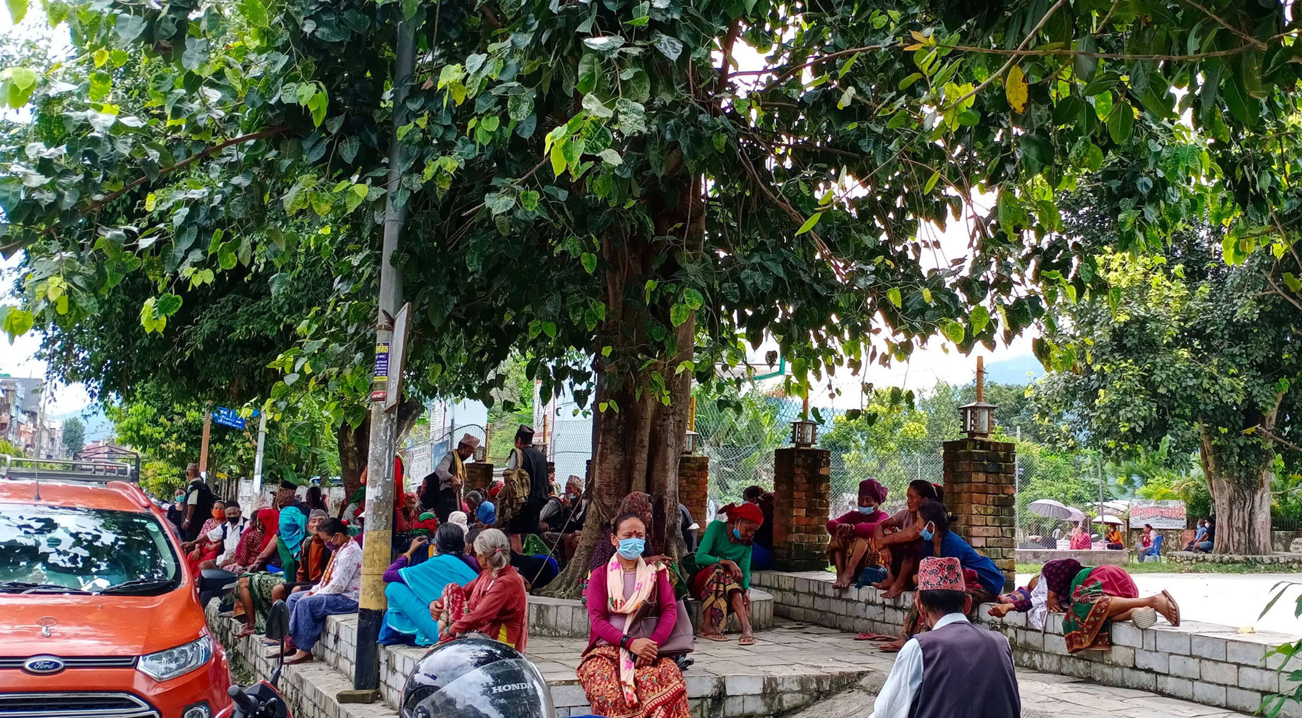 सामाजिक सुरक्षा भत्ता लिनेको भीड