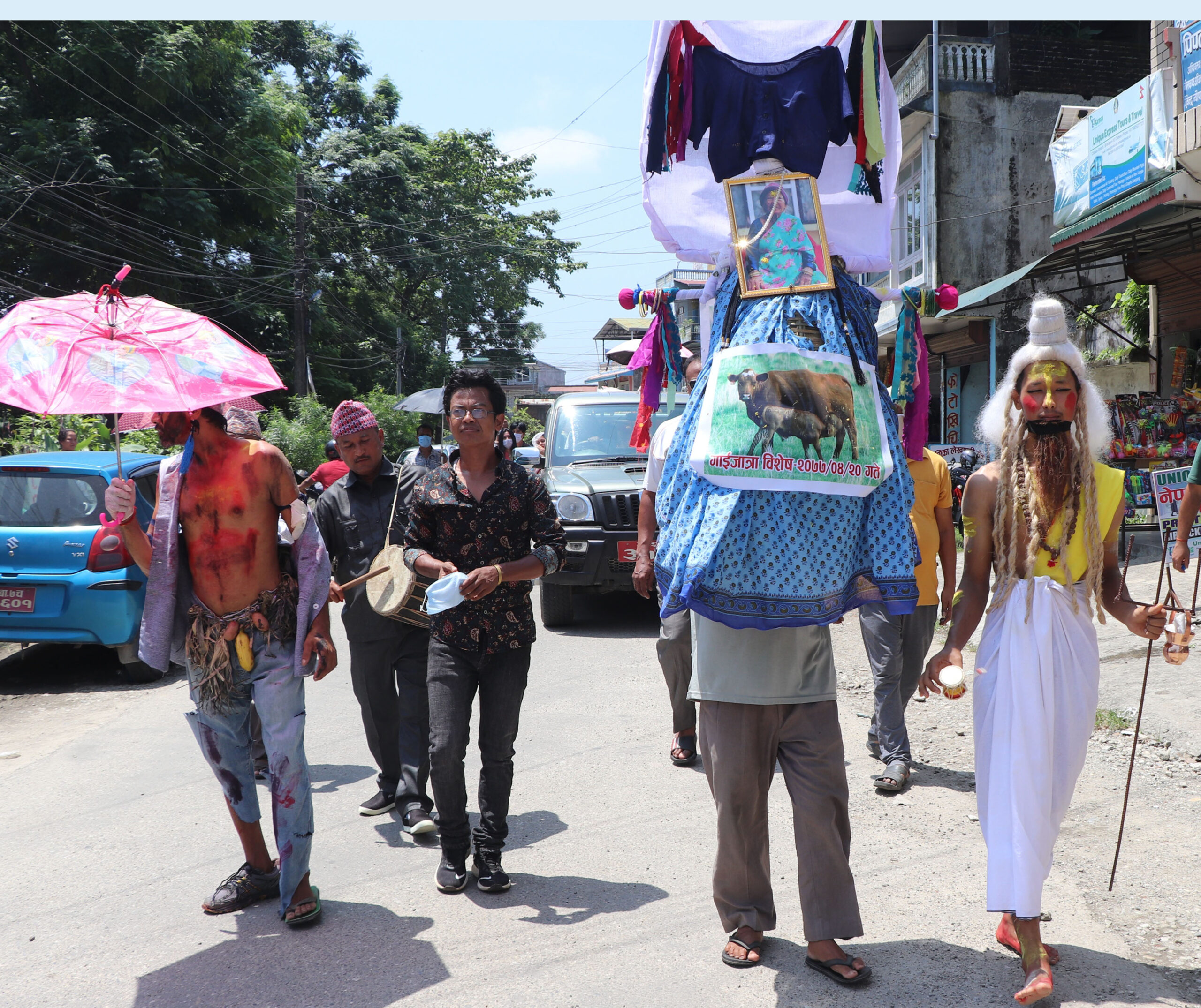 भरतपुर महानगरपालिकामा निकालेको गाईजात्राको झलक