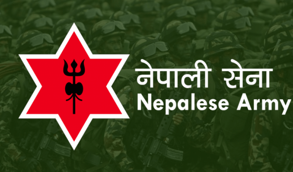 जोखिम रहेको घर सेनाले भत्कायो