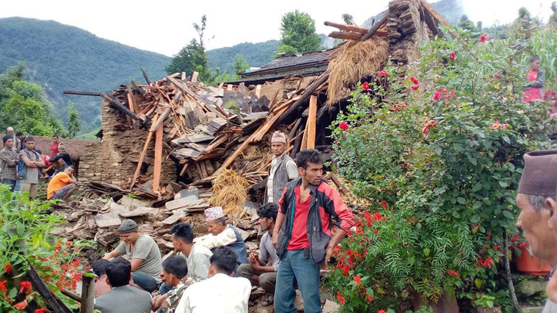पहिरोले दैलेखमा दुईजना मृत्यु, ६ जना घाइते