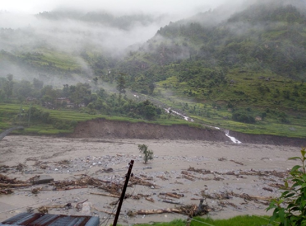 सिम गाउँका २० परिवार विस्थापित