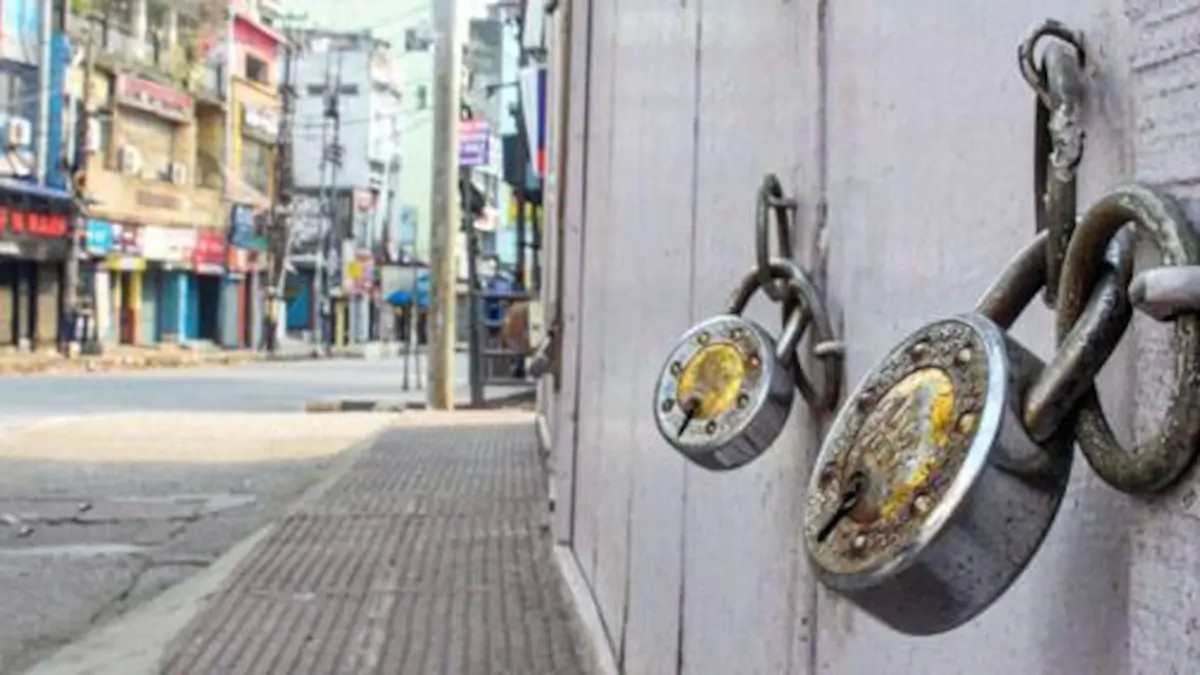 चितवनमा केही खुकुलो बनाउँदै निषेधाज्ञा समय थप