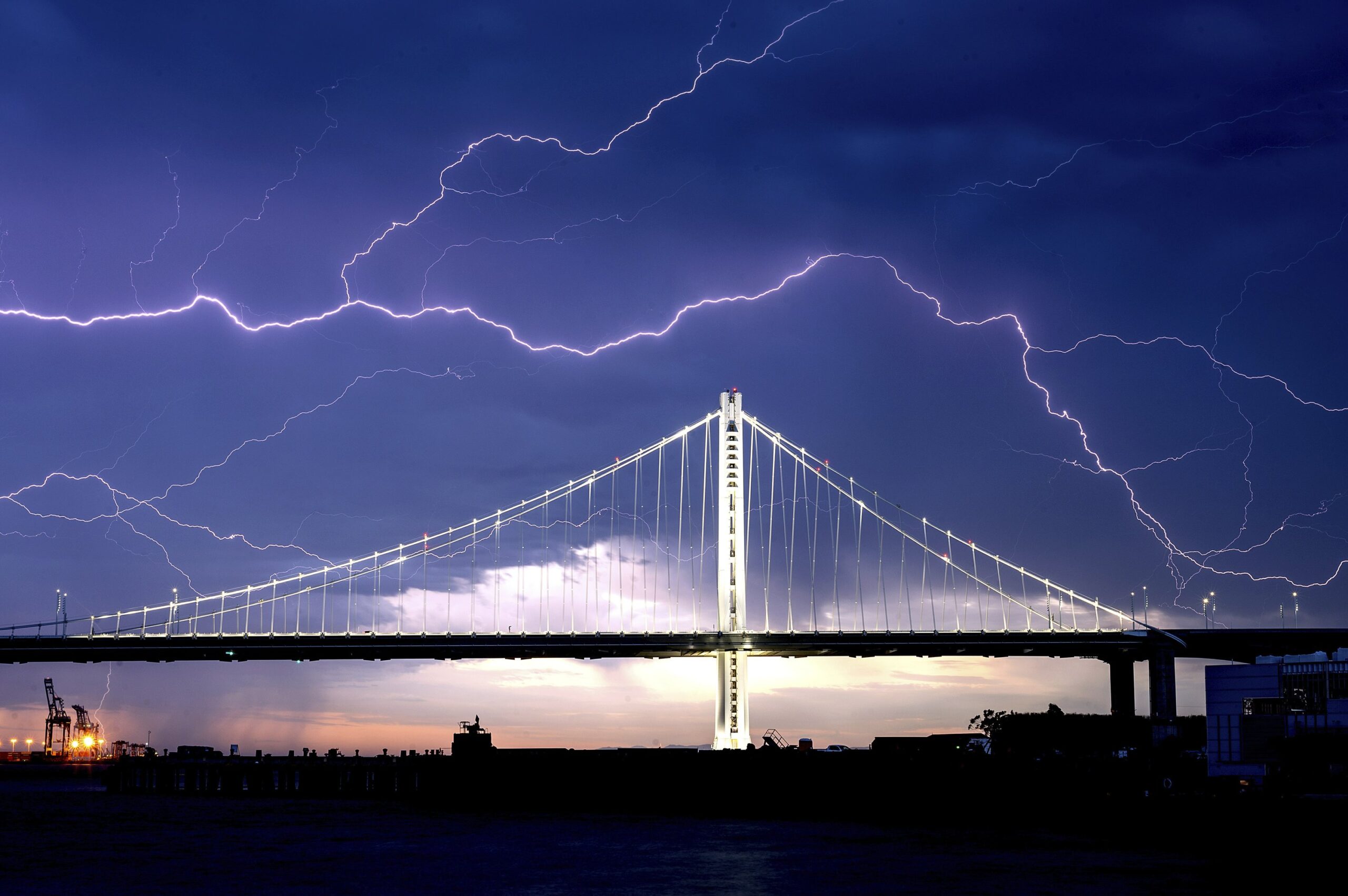 Lightning storm, easterly wind: How the wildfires got so bad