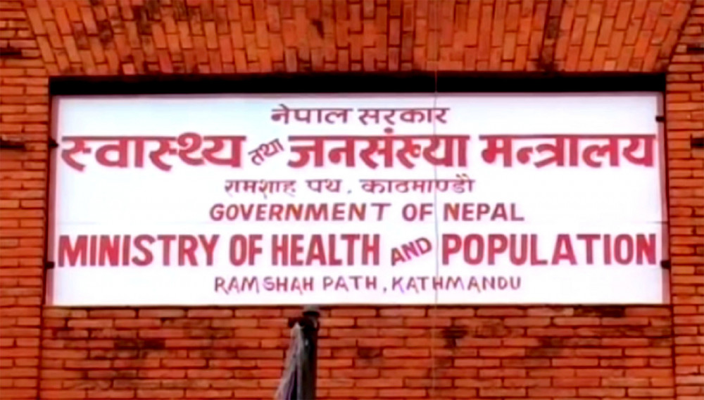 चिकित्सकलाई सम्पर्कमा आउन मन्त्रालयको आग्रह