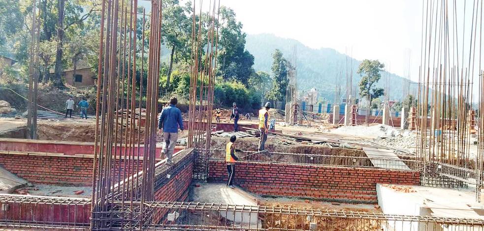 अन्तर्राष्ट्रिय गोदावरी खेलकुद भवन निर्माण अघि बढ्दै
