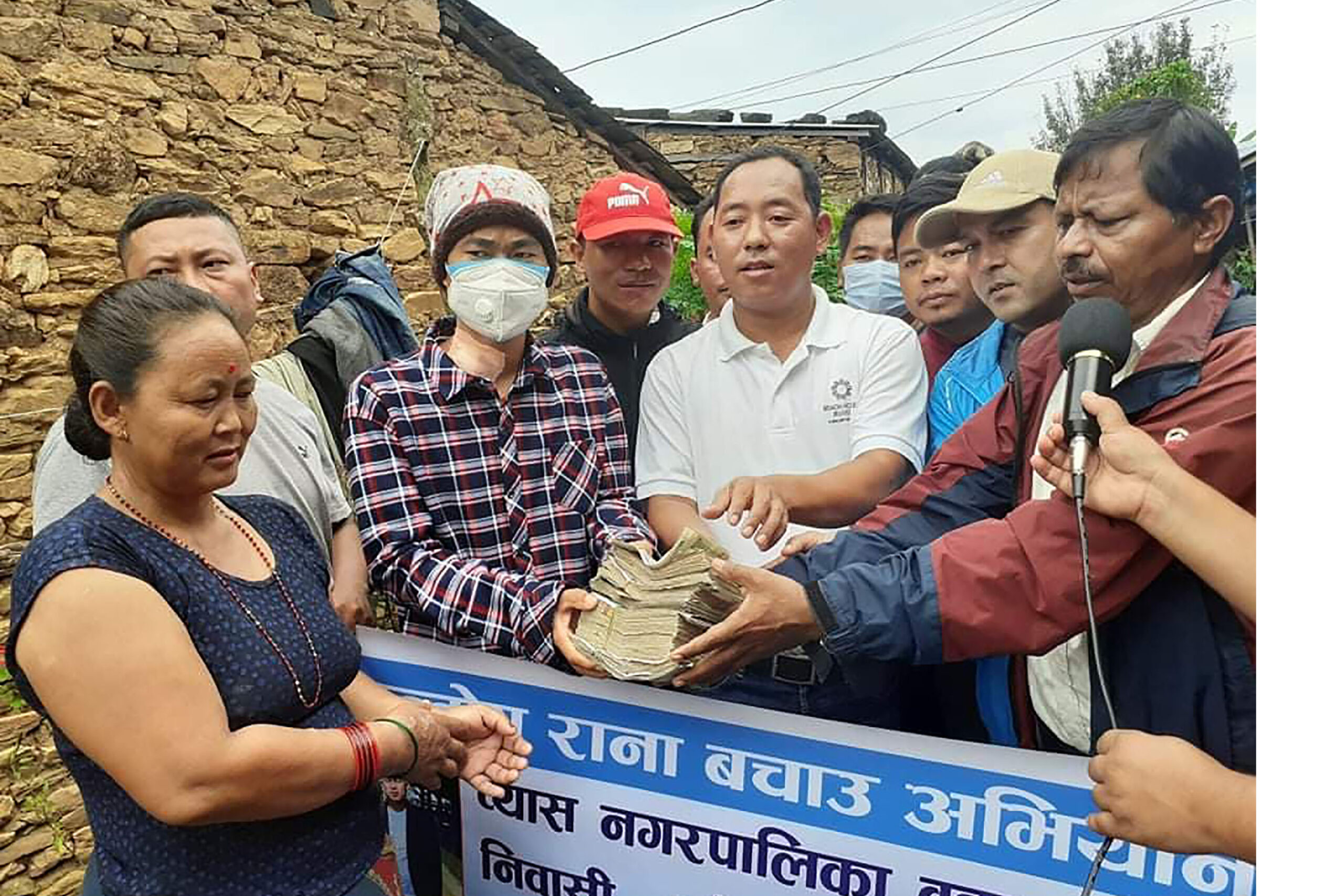 मिर्गौला पीडितलाई रु ६ लाख ५८ हजार ६२४ को आर्थिक सहयोग