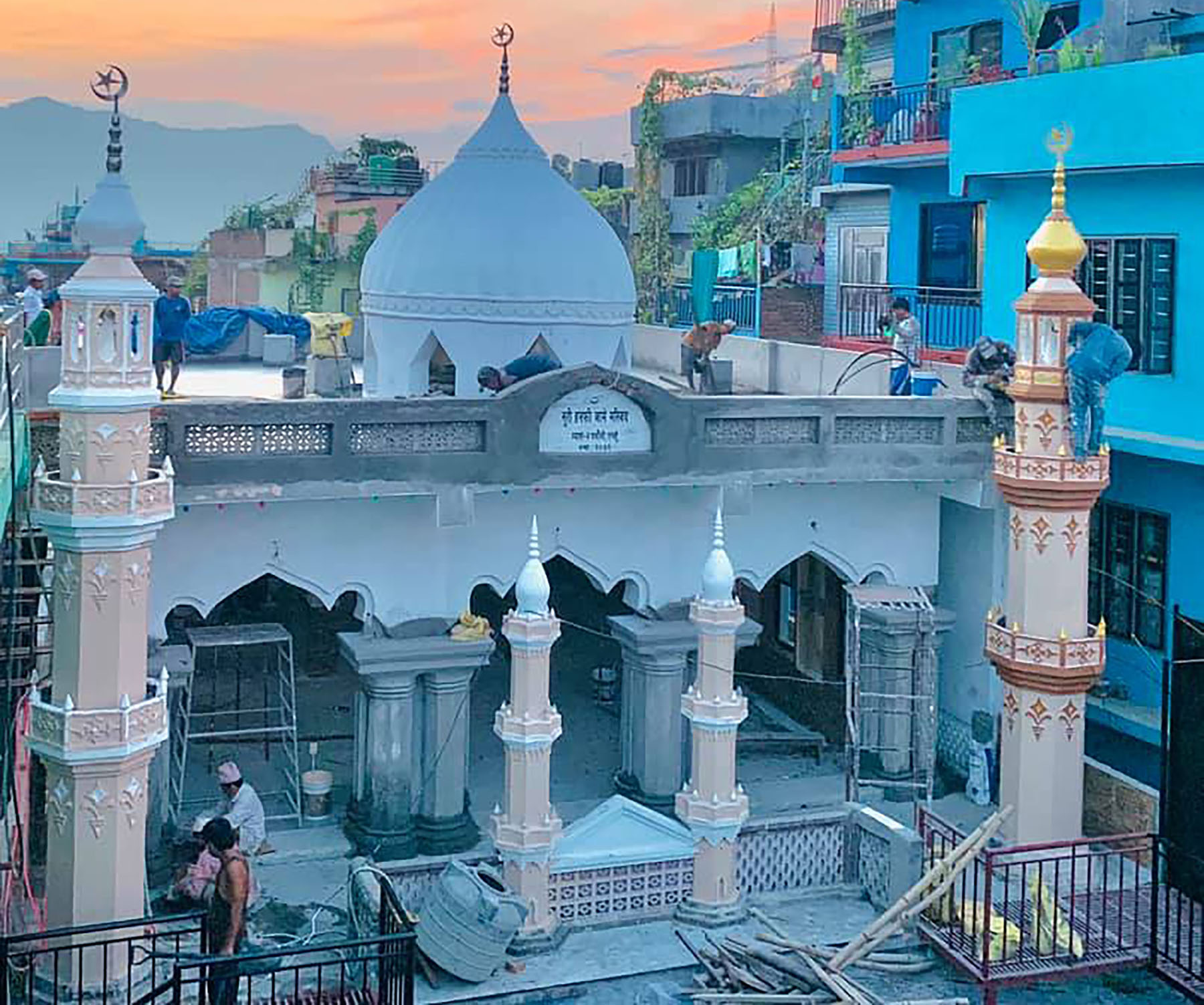 तनहुँमा जामे मस्जिद पुनःनिर्माण हुँदै