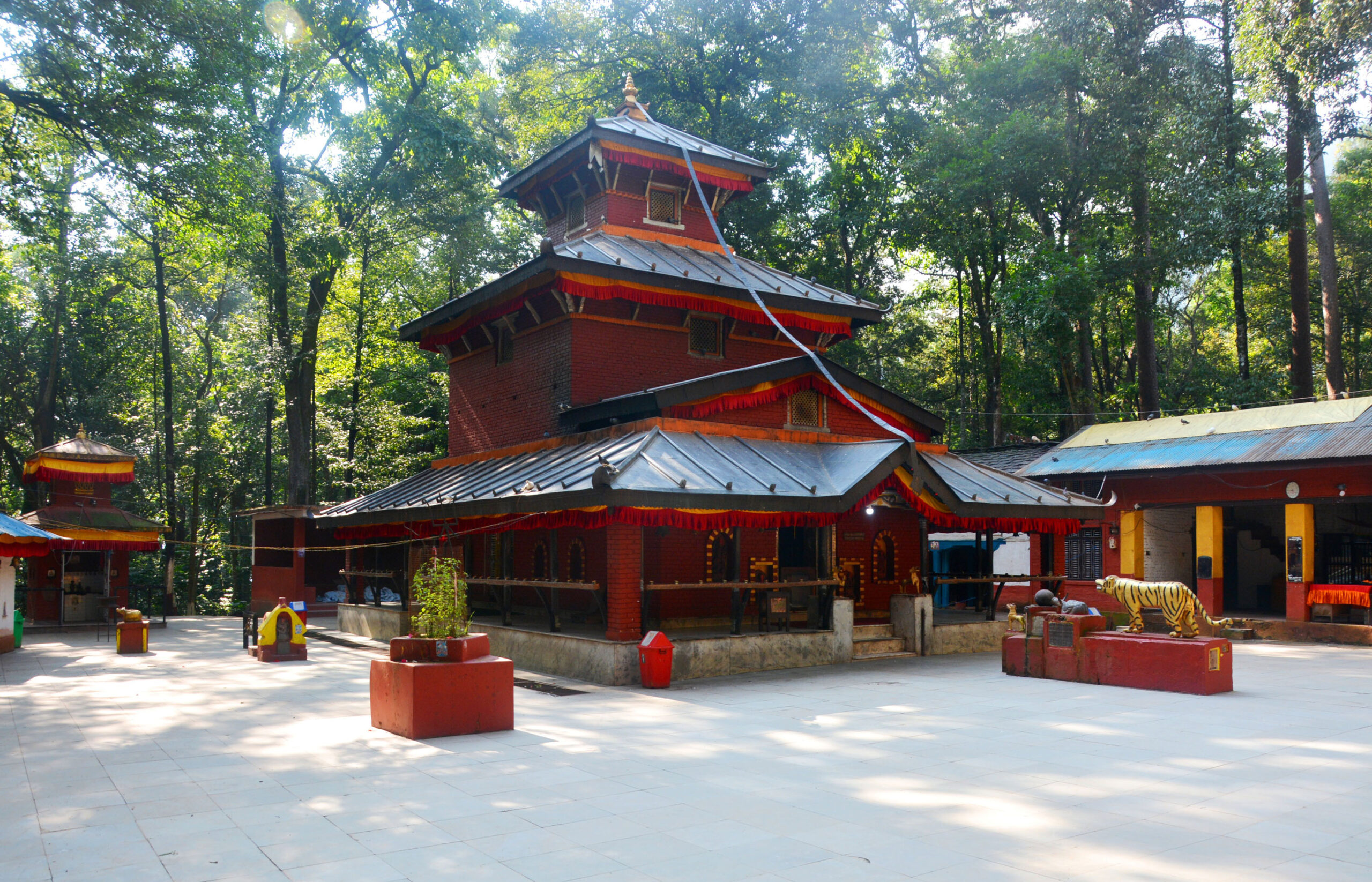 बागलुङको  सुनसान मन्दिर