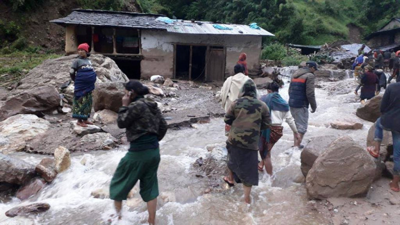 ढोरपाटन बाढीपहिरोः पीडितलाई ऋणको चिन्ता