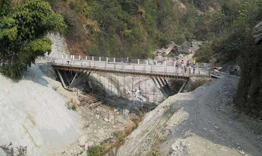 घट्टेखोलामा मोटरेबल पुल निर्माण