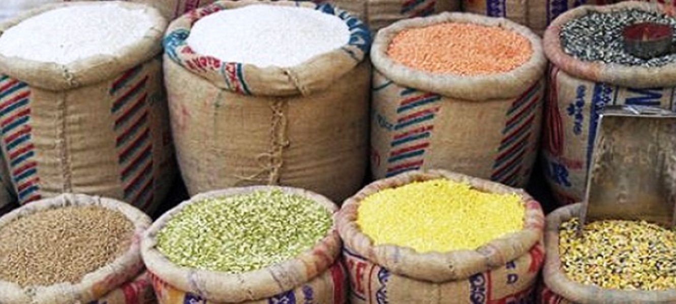 युवाहरुको सक्रियतामा ३८५ परिवारलाई खाद्यान्न सहयोग