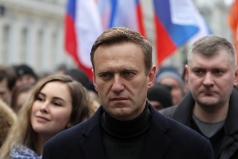 German foreign minister threatens sanctions over Navalny poisoning