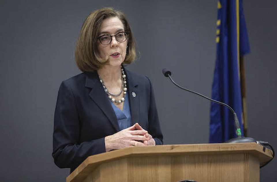 U.S. Oregon governor announces COVID-19 rapid testing plan