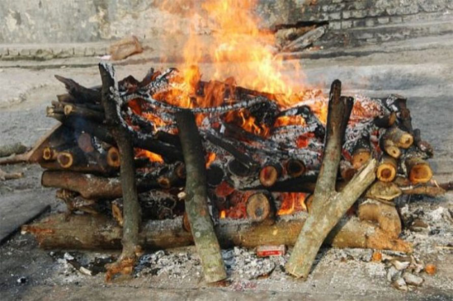 मृत्यु संस्कारका लागि सामुदायिक वनले दाउरा व्यवस्थापन गर्ने