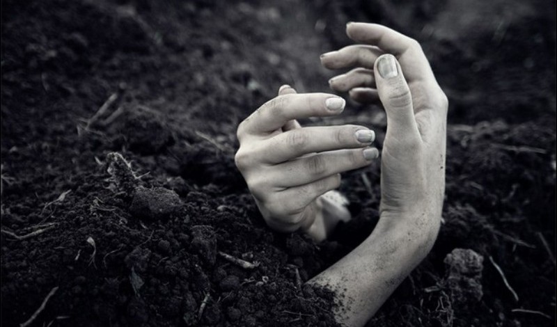 सौर्यबत्ती राख्ने क्रममा करेण्ट लागेर मृत्यु