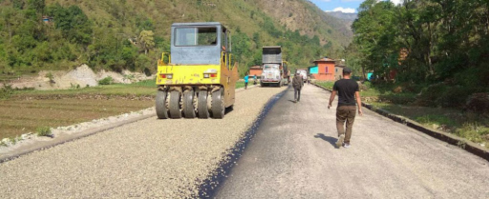 मध्यपहाडी लोकमार्गका विभिन्न खण्डमा ‘एलाइनमेन्ट’ विवाद