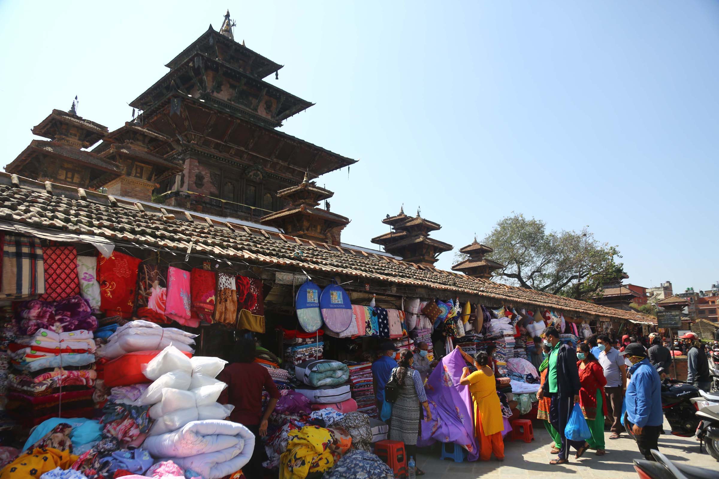 लत्ताकपडा एवं तन्दा किन्दै सर्वसाधारण
